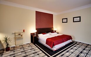 Karlova 25 Apartments