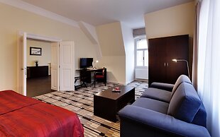 Karlova 25 Apartments