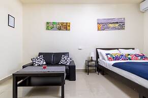 NHE Machne Yehuda Apartments