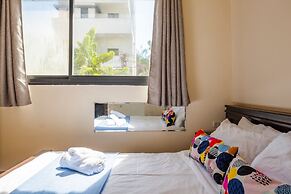 NHE Rothschild's Corner