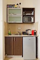 NHE Rothschild's Corner