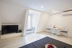 Traditional Duplex Terrace Principe Real