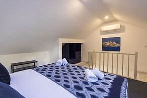 Traditional Duplex Terrace Principe Real