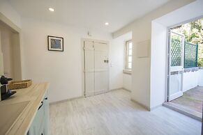 Traditional Duplex Terrace Principe Real