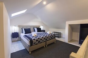 Traditional Duplex Terrace Principe Real