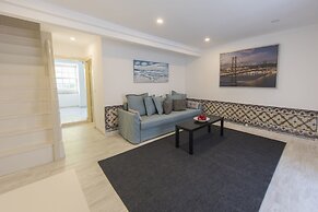 Traditional Duplex Terrace Principe Real