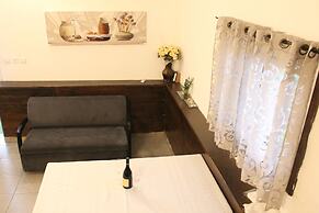 The Rashbi studio apartments