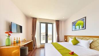 Ronal Hotel