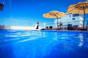 Ronal Hotel