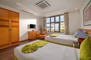 Ronal Hotel