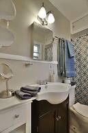 Cottage by the Historic Depot