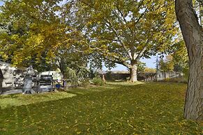 Cottage by the Historic Depot