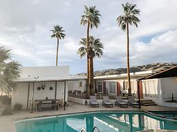 Miracle Manor Boutique Hotel & Spa