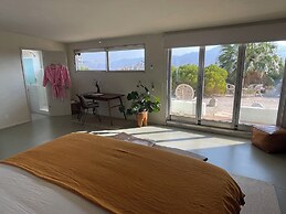 Miracle Manor Boutique Hotel & Spa