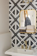 Miracle Manor Boutique Hotel & Spa