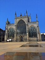 Hull Trinity Backpackers