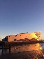 Hull Trinity Backpackers