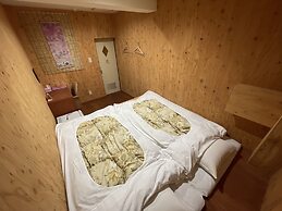 Guest House Otaru WANOKAZE - Hostel