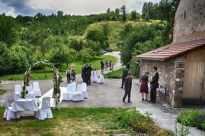 Hotel U Tri volu