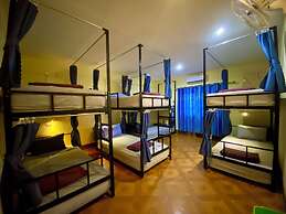 Nana Backpacker Hostel