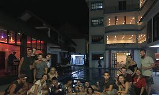 Nana Backpacker Hostel