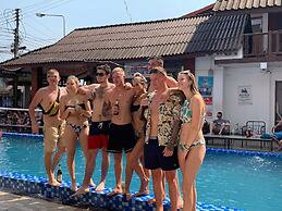 Nana Backpacker Hostel