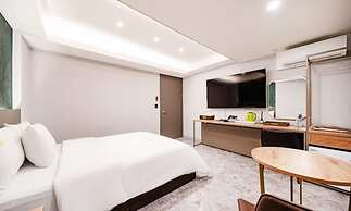 Bundang Regency Hotel