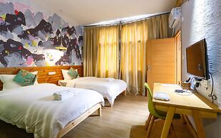 Bajie Youth Hostel National Forest Park