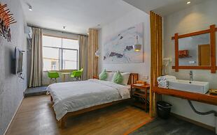 Bajie Youth Hostel National Forest Park