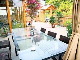 Bajie Youth Hostel National Forest Park