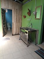 Arjuna Garden Homestay - Hostel