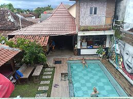 Arjuna Garden Homestay - Hostel