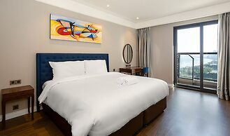 Johnny's Luxury Apartments