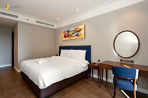 Johnny's Luxury Apartments