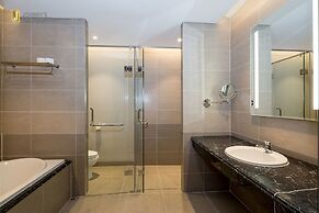 Johnny's Luxury Apartments