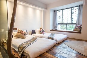 Xiyi Inn Tianmen Mountian