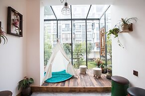 Xiyi Inn Tianmen Mountian