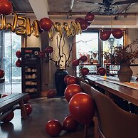 Xiyi Inn Tianmen Mountian