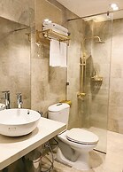 Chill Suites Danang Beach Hotel