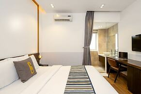 Chill Suites Danang Beach Hotel
