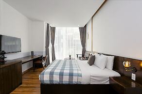 Chill Suites Danang Beach Hotel