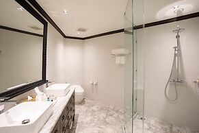 The Bridge An Eclectic Luxotel Chiangmai