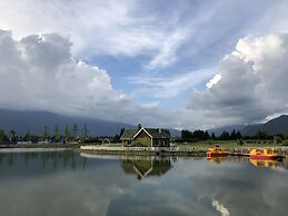 Micheng RV Lijiang Camping