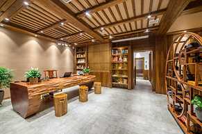 Riverside Boutique Inn