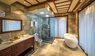 Riverside Boutique Inn