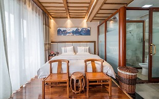 Riverside Boutique Inn