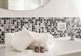 A Few Steps to The Duomo Comfortable 1BD Apt