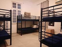 Hostel BU93