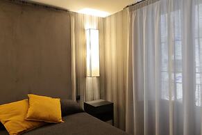 Imbriani Guest House & Suites