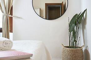 A Few Steps to The Duomo Amazing 4BD Apt